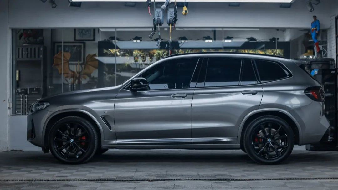 How Many Meters of Vinyl to Wrap a Car: Ultimate Guide Revealed