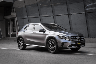 Benz GLA wrapped silver matt metallic vinyl wrap